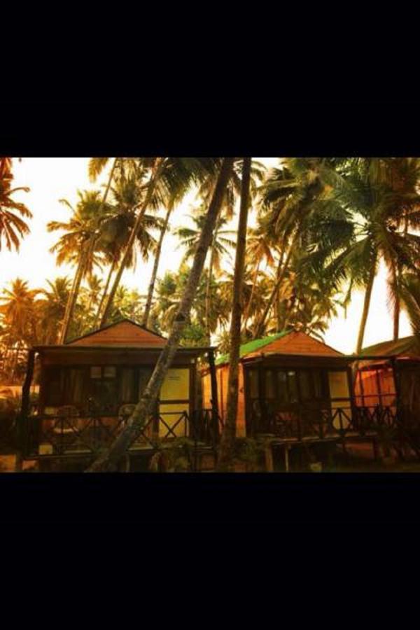 Over The Moon Beach Resorts Palolem Eksteriør bilde