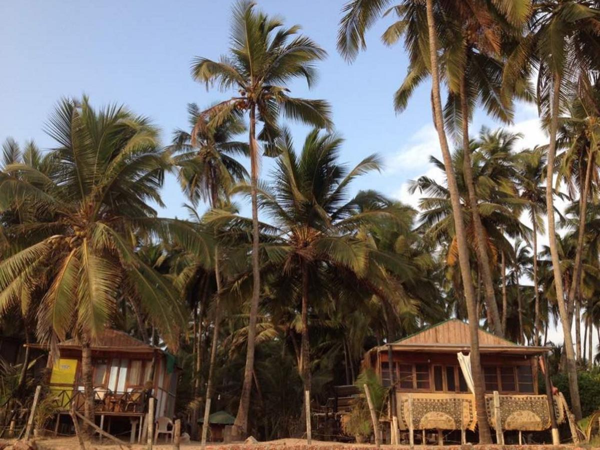 Over The Moon Beach Resorts Palolem Eksteriør bilde